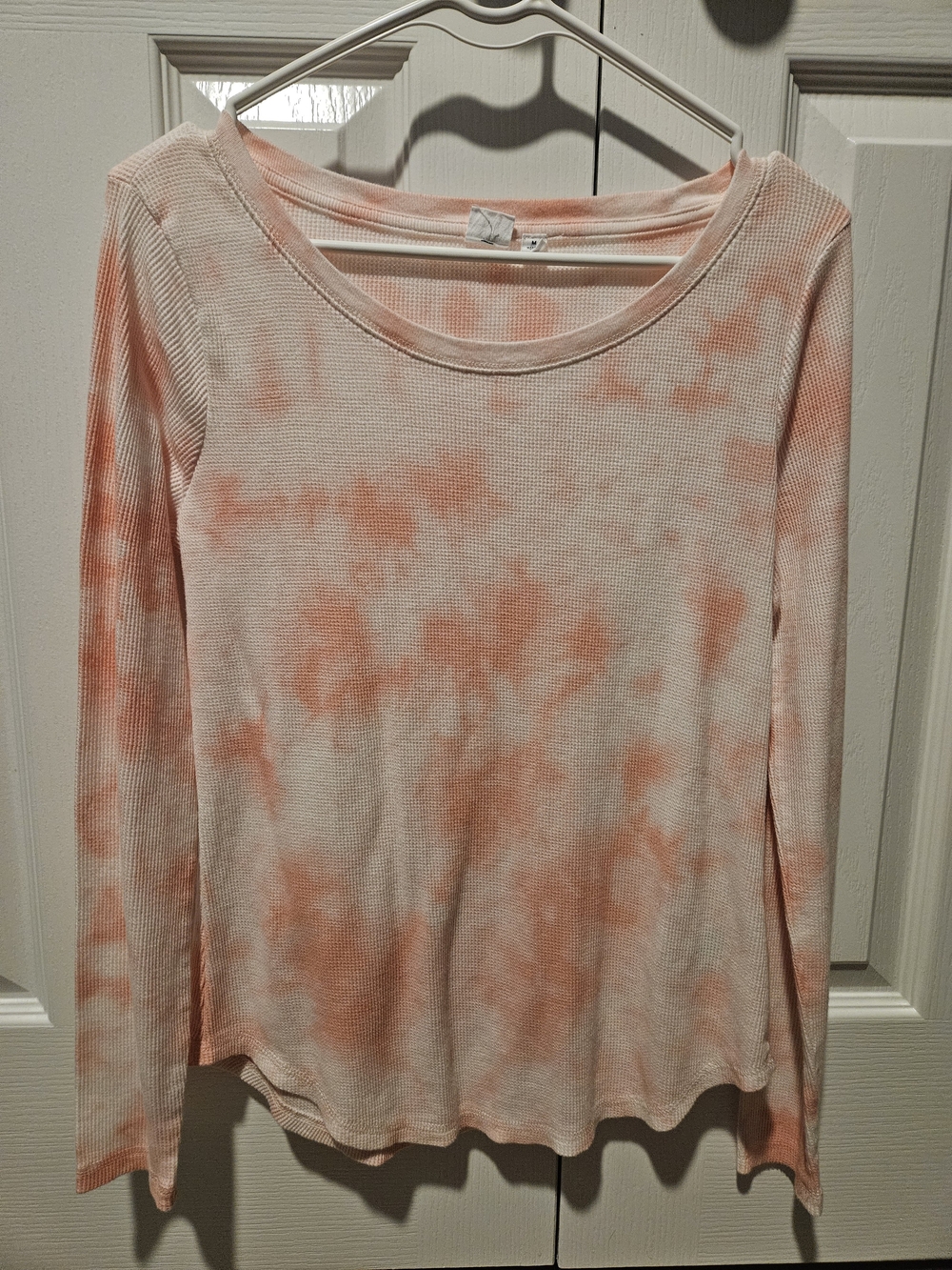 GAP Long-Sleeve Tie-Dye Thermal Top - Peachy Pink & White